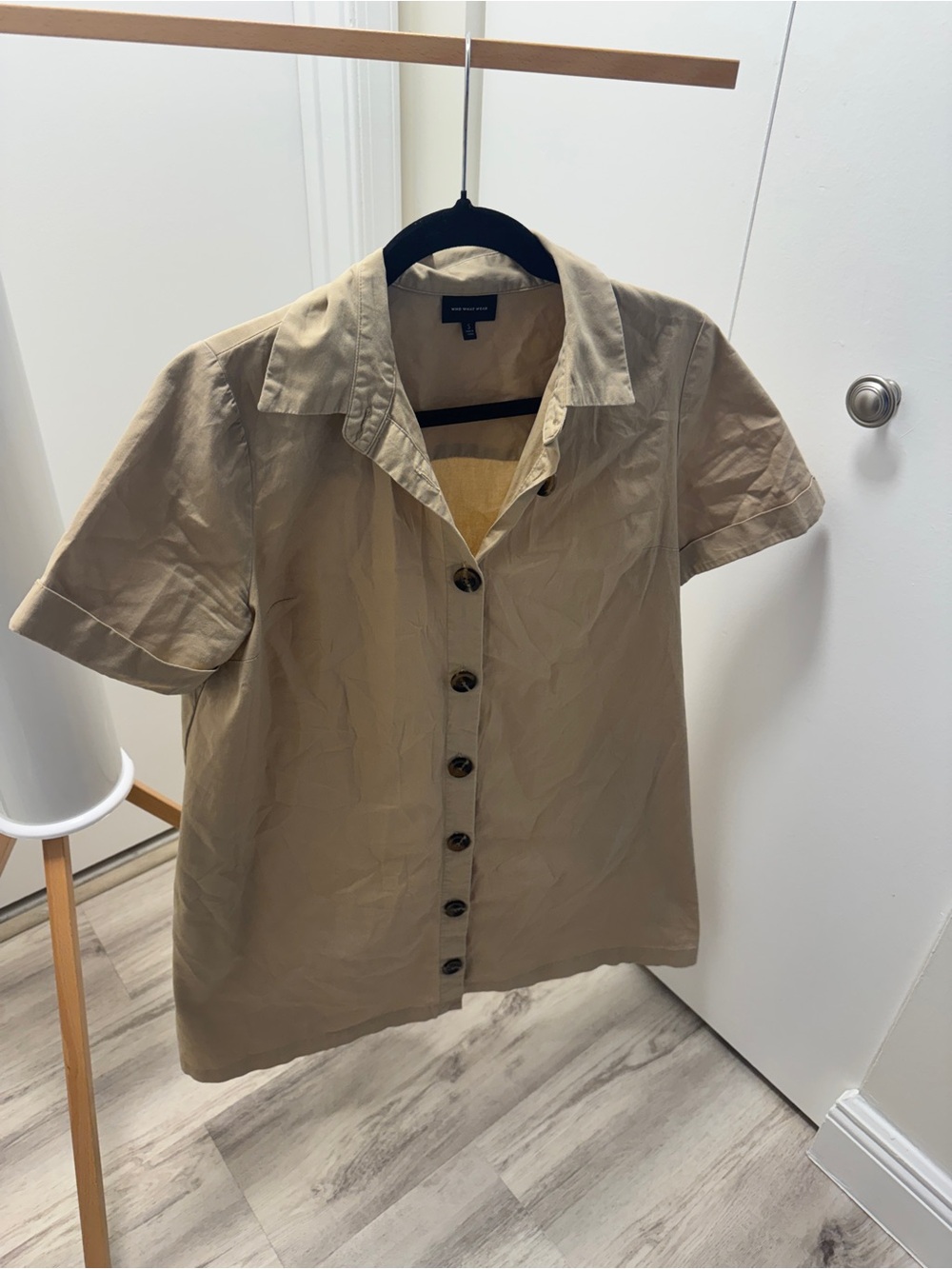 Who What Wear Tan Short-Sleeve Button-Front Shirt